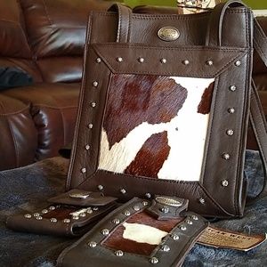 American West shoulder bag with 2 sm. pouchs